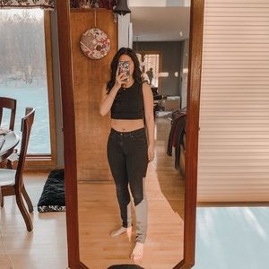 Levi’s 711 skinny jeans size 28 regular